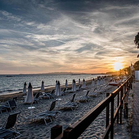 Golfo Del Sole Hotel & Holiday Resort Follonica Bagian luar foto