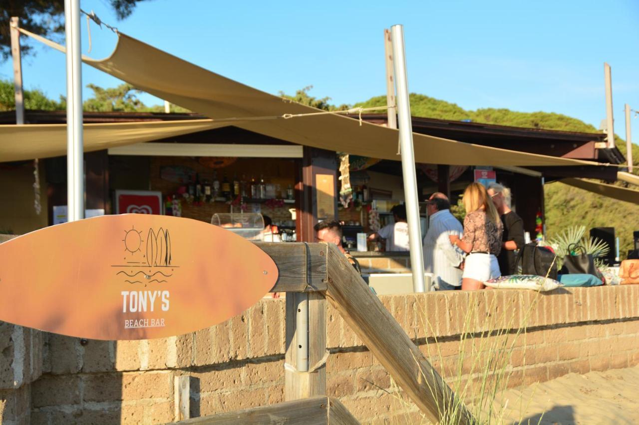 Golfo Del Sole Hotel & Holiday Resort Follonica Bagian luar foto