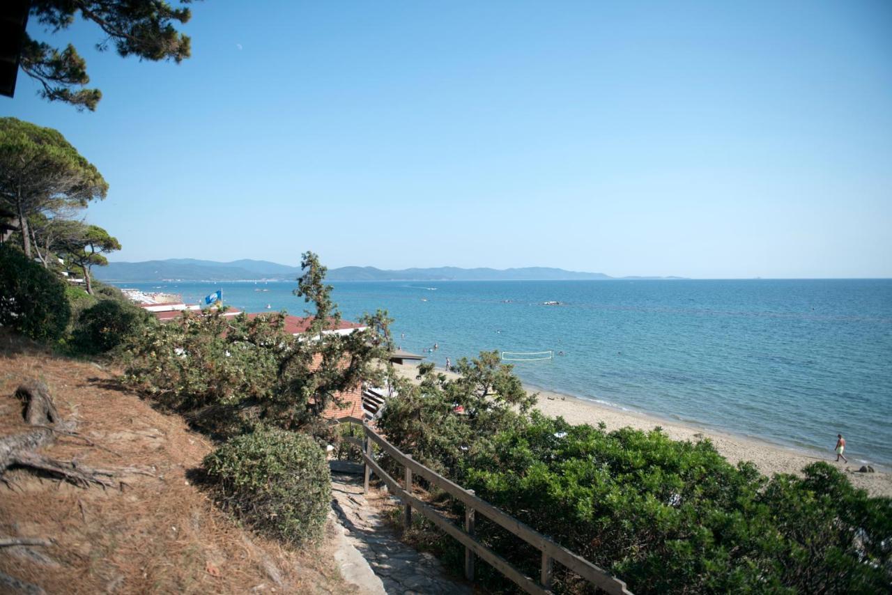 Golfo Del Sole Hotel & Holiday Resort Follonica Bagian luar foto